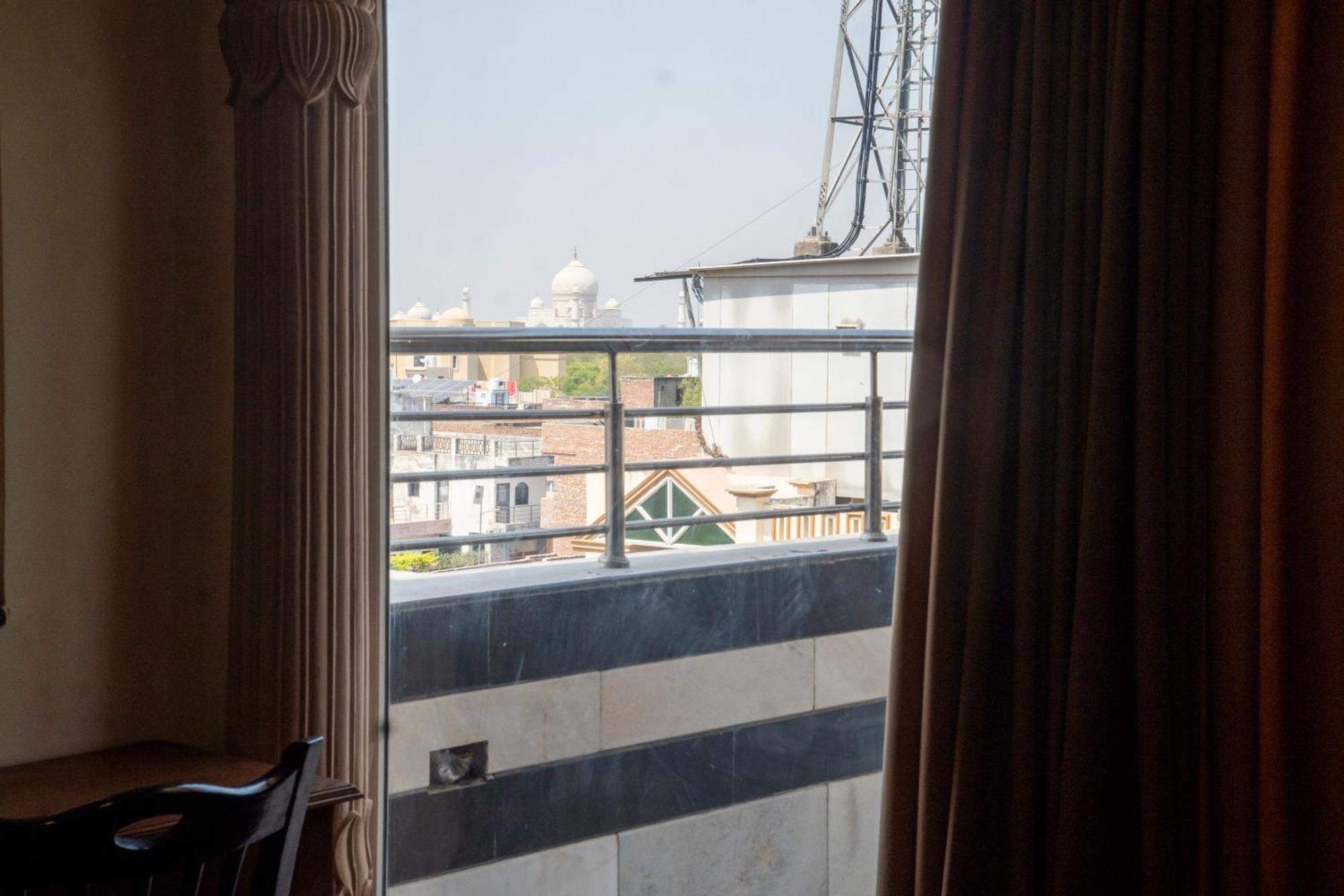 Sun Grand Hotel Agra (Uttar Pradesh)