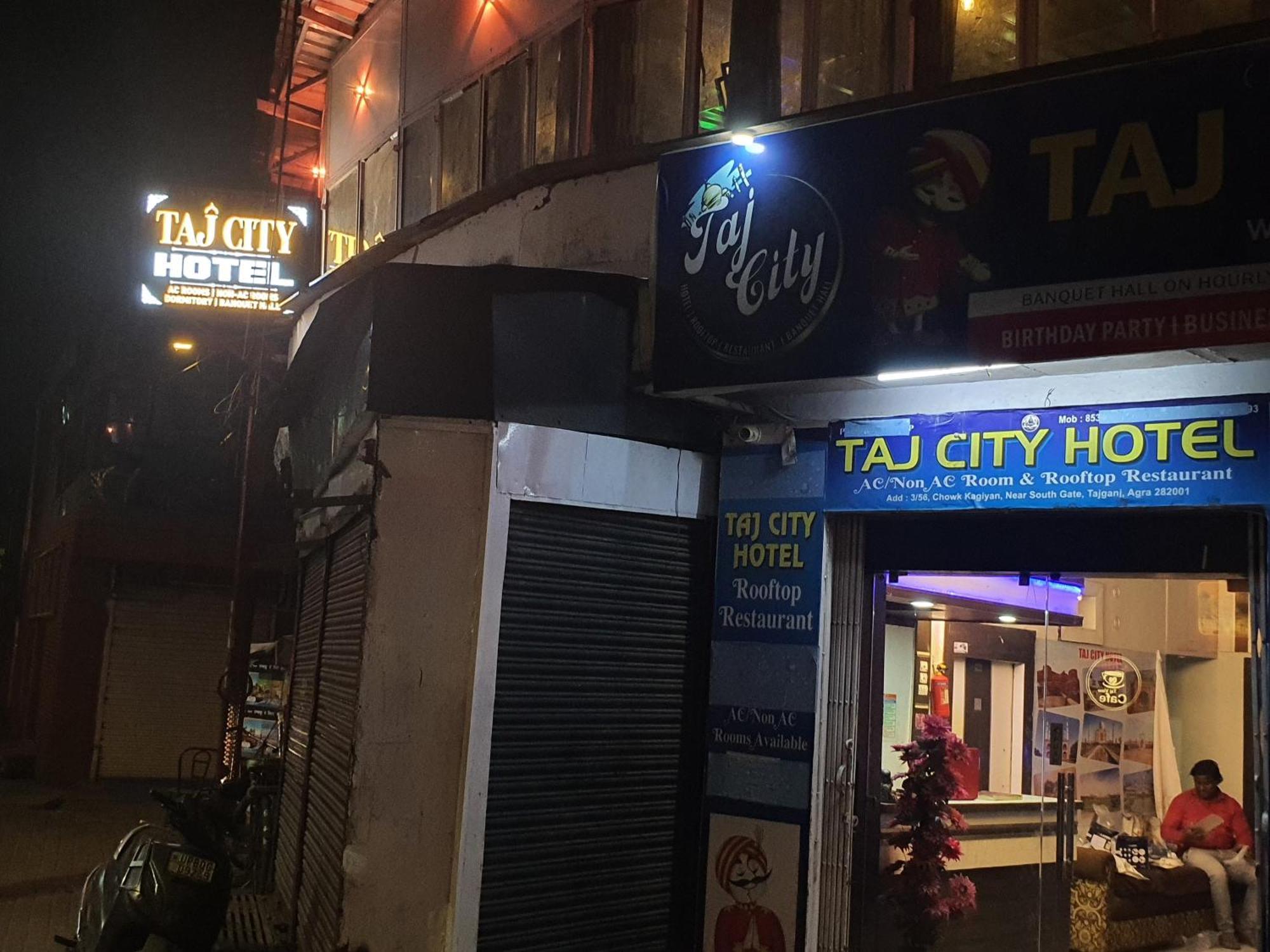 Hotel Taj