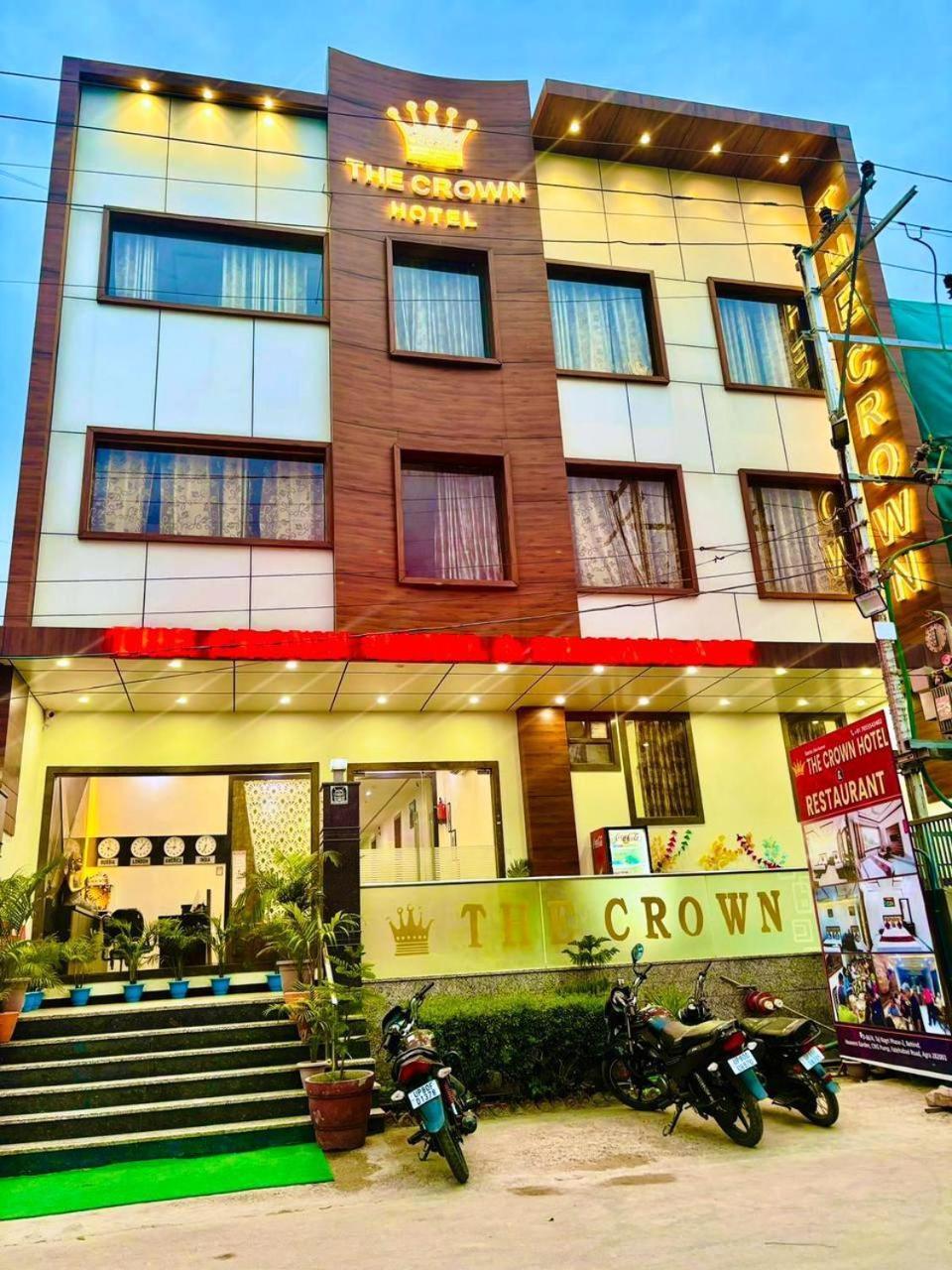 Hotel Crown Agra Near Taj Mahal Agra (Uttar Pradesh)