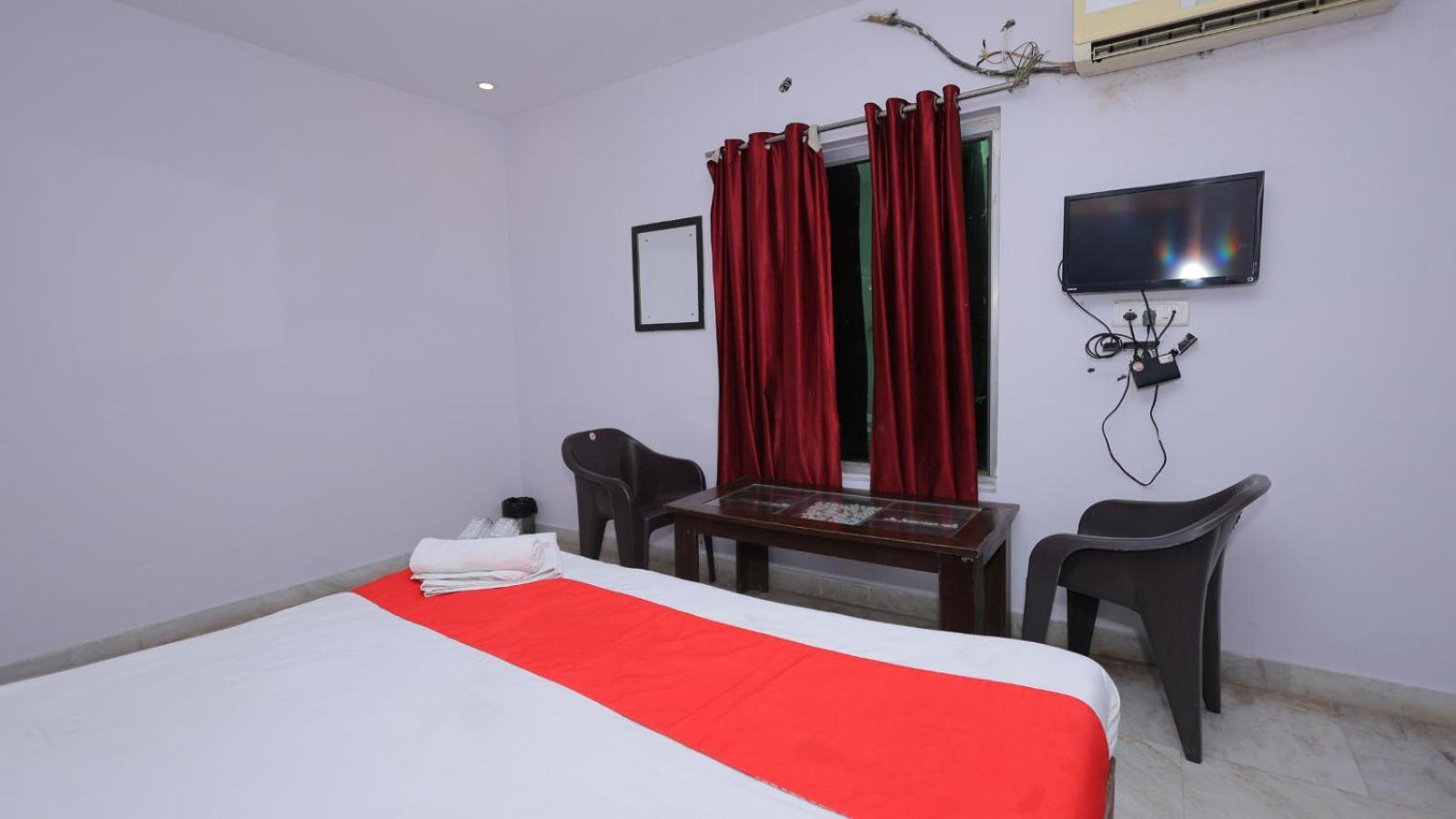 Novo - Near Taj Mahal 2*