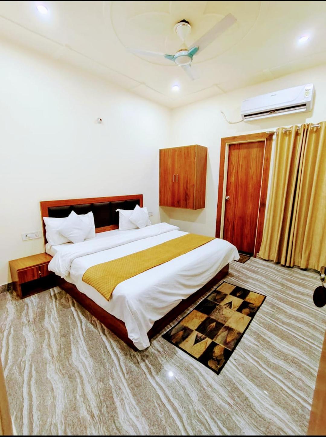 Hotel Town Kama Palace Agra (Uttar Pradesh)