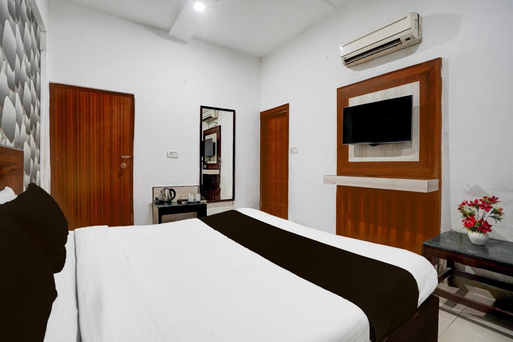 Hotel Super Collection O Tourist Complex Area Formerly Kanha Continental