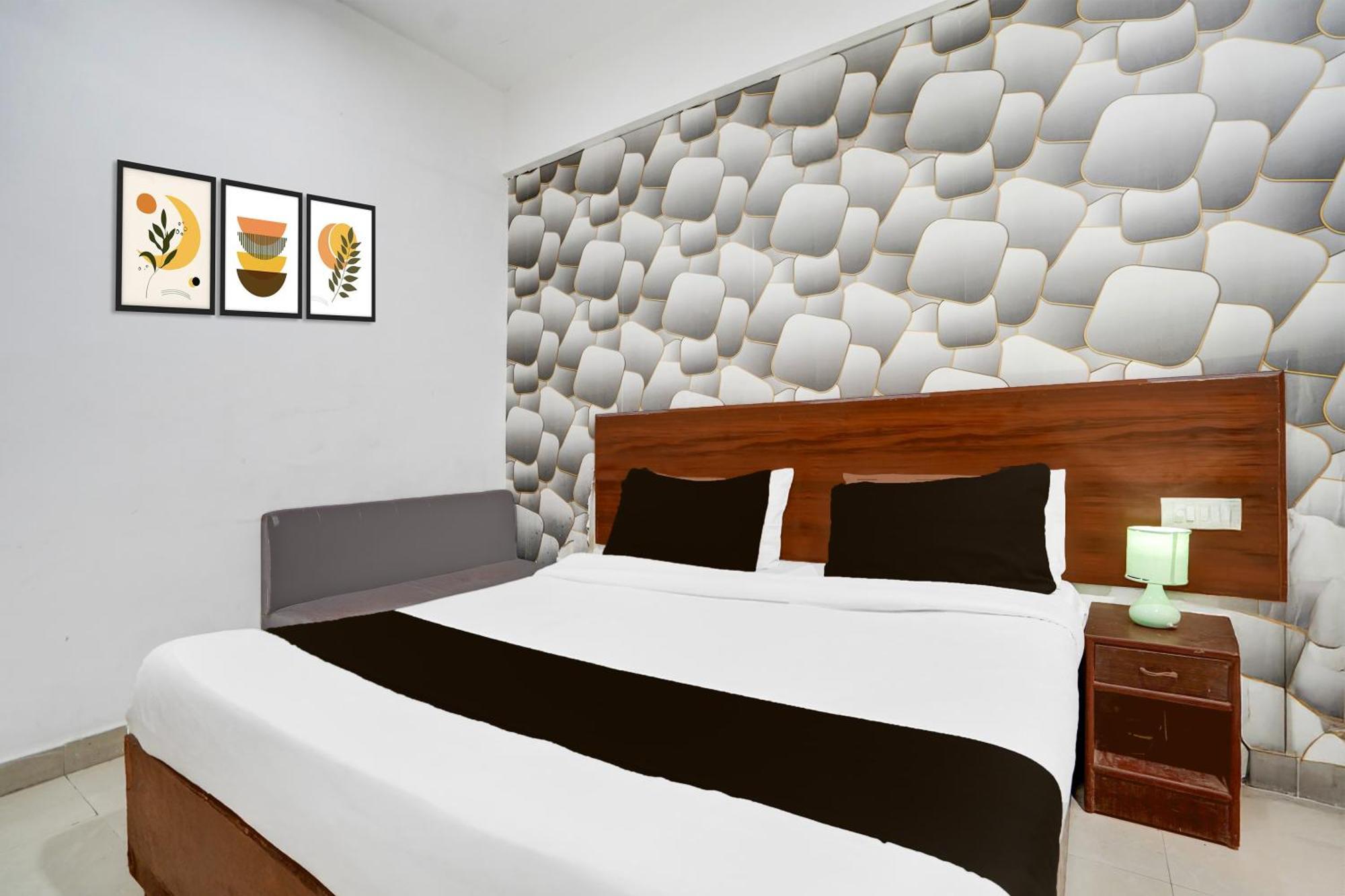 Super Collection O Tourist Complex Area Formerly Kanha Continental Hotel Agra (Uttar Pradesh)