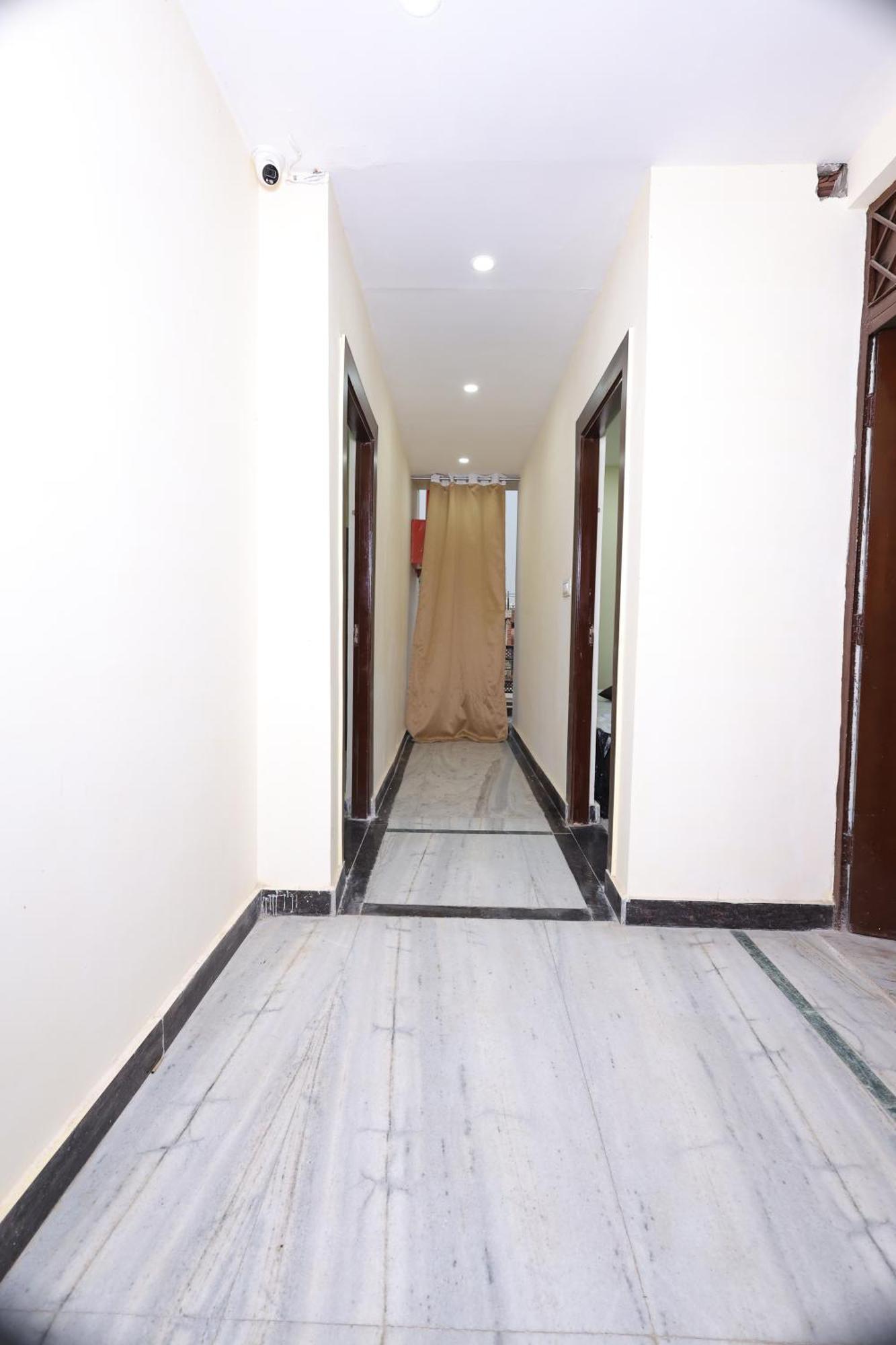 Hotel Tridev Agra (Uttar Pradesh)