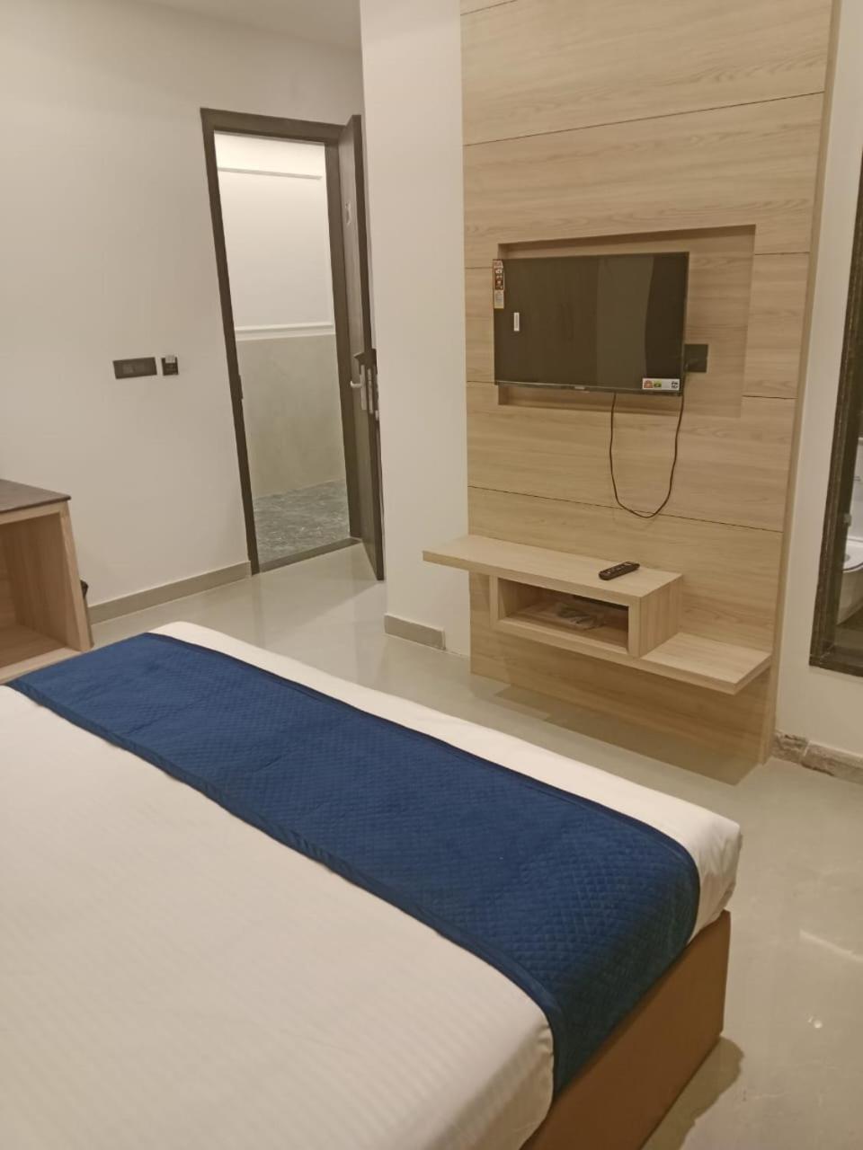 Hotel Grand Empire *