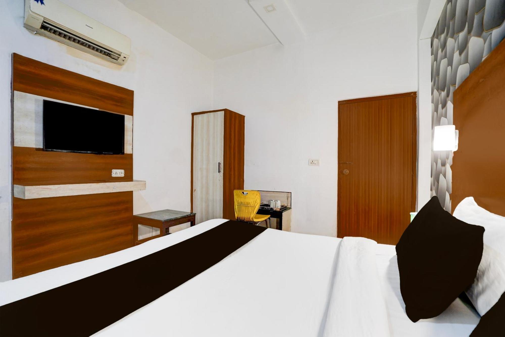 Super Collection O Tourist Complex Area Formerly Kanha Continental Hotel Agra (Uttar Pradesh)