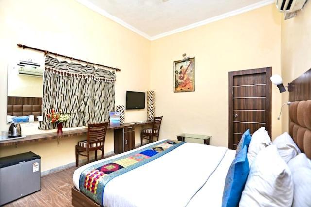 Whitehouse Ac Family Hotel