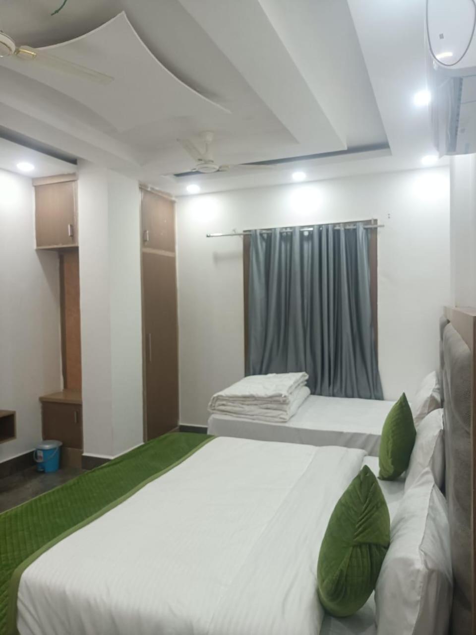 Whitehouse Ac Family Hotel