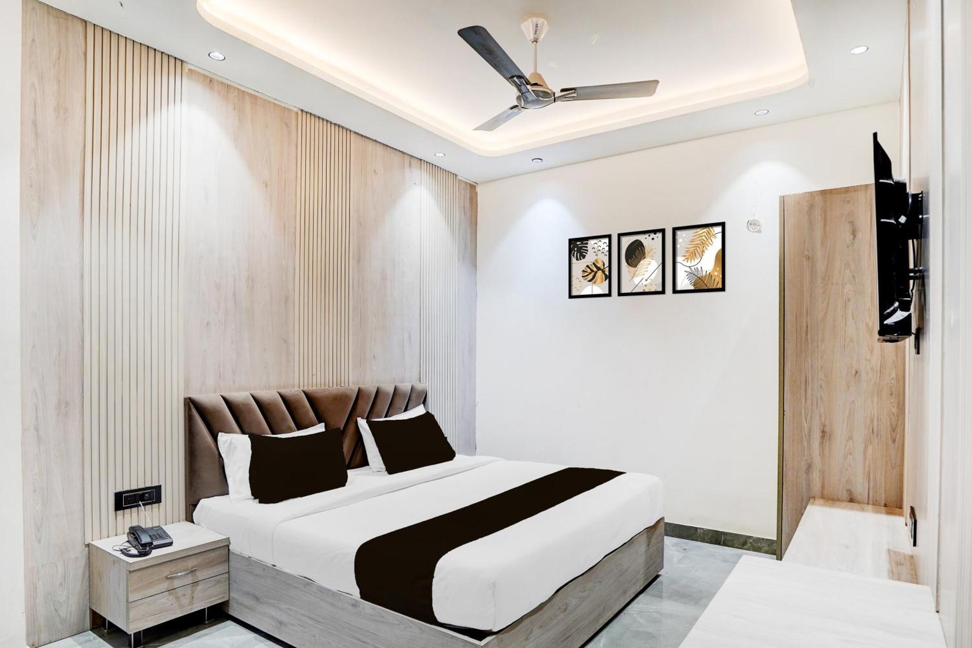 O Np Palace Agra (Uttar Pradesh)