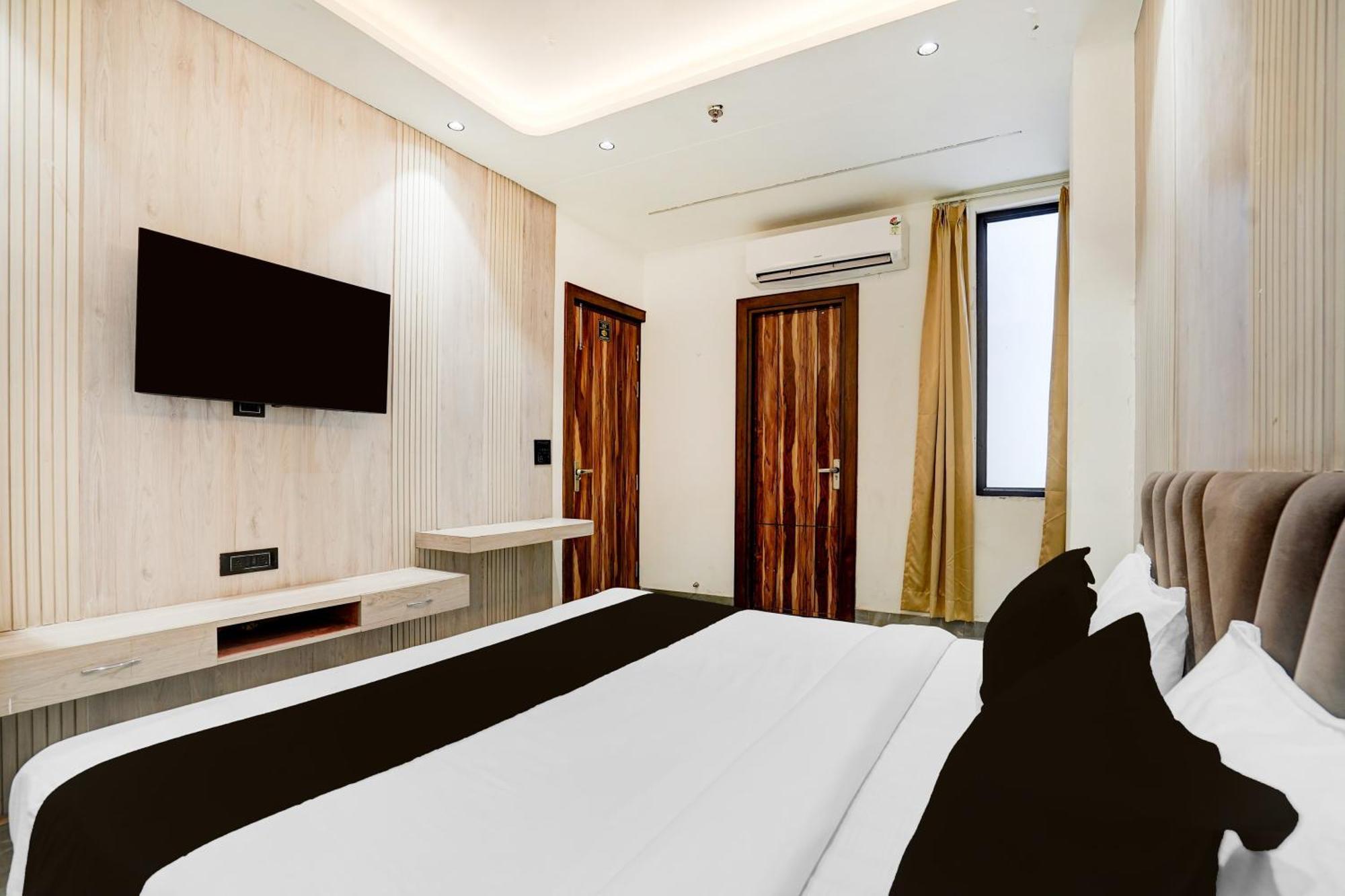 Hotel O Np Palace