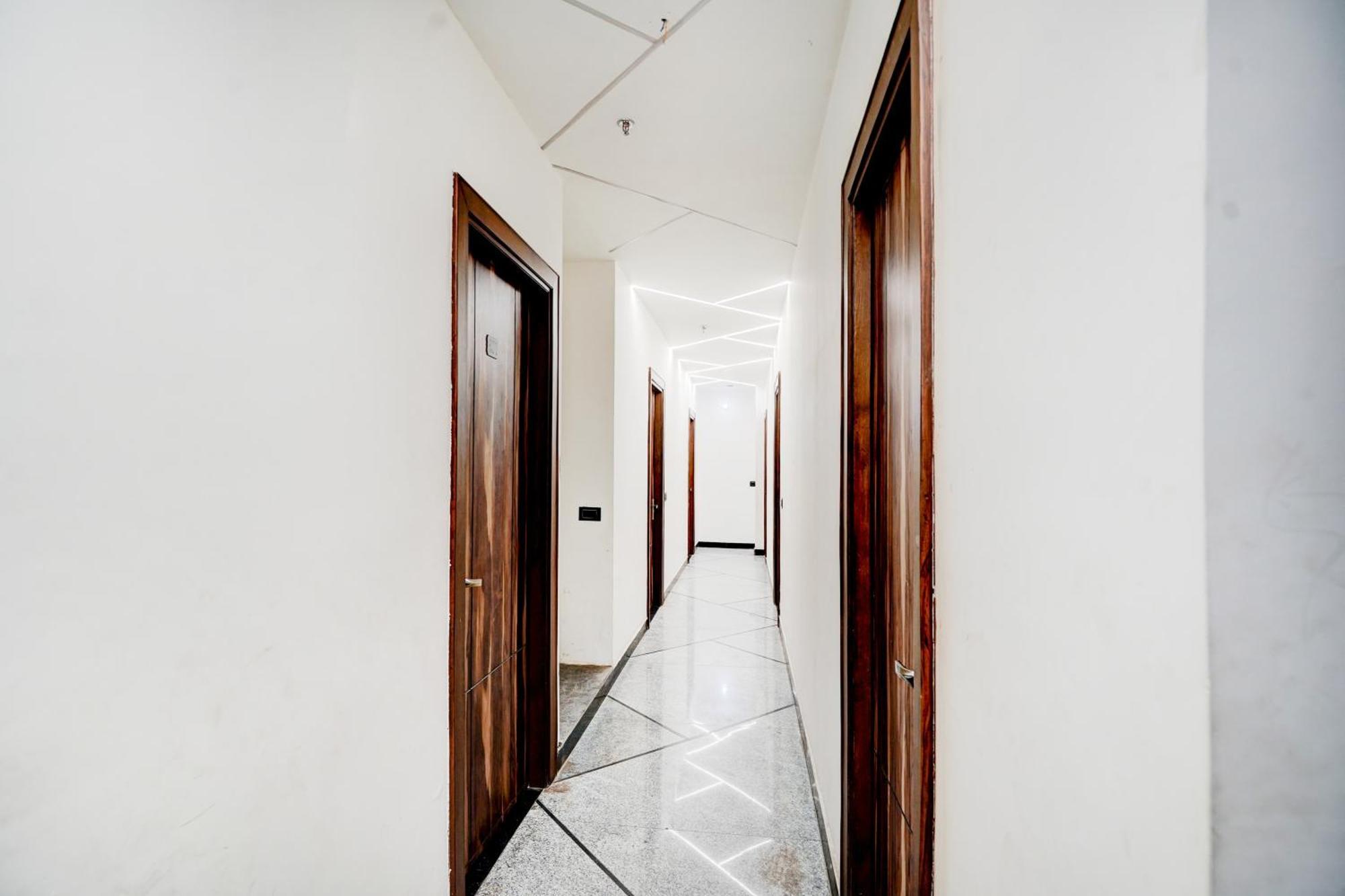 O Np Palace Hotel Agra (Uttar Pradesh)