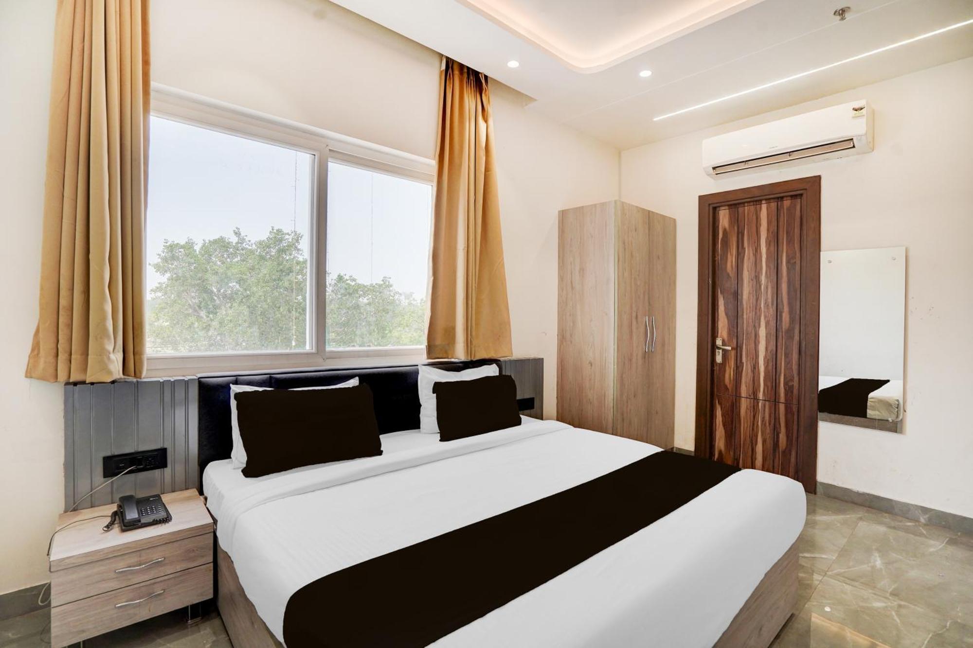 Hotel O Np Palace