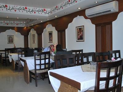 Oyo 12221 M House Hotel Agra (Uttar Pradesh)