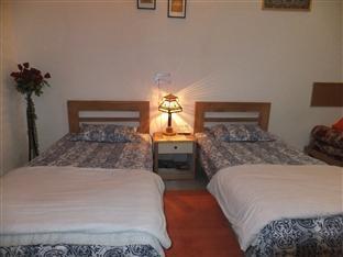 Sri Radha Krishna Kunj Bed & Breakfast 2*