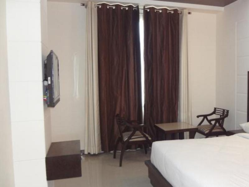 Crimson Palace Hotel Agra (Uttar Pradesh)