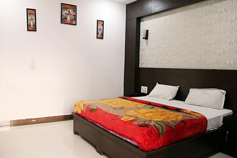 Dazzling East Gate Hotel Agra (Uttar Pradesh)