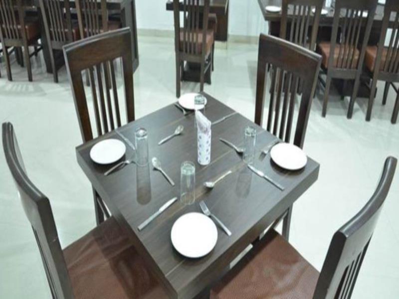 Dazzling East Gate Hotel
