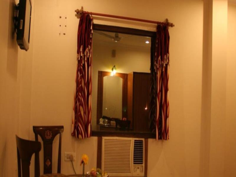 Taj Heritage, Agra Hotel