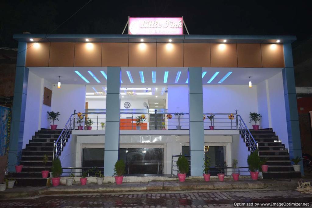 Homestay Little Pink Homestay