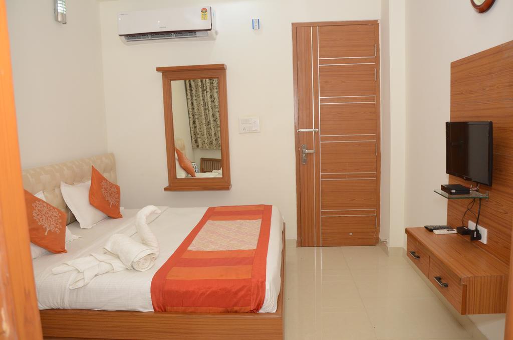 Little Pink Homestay *