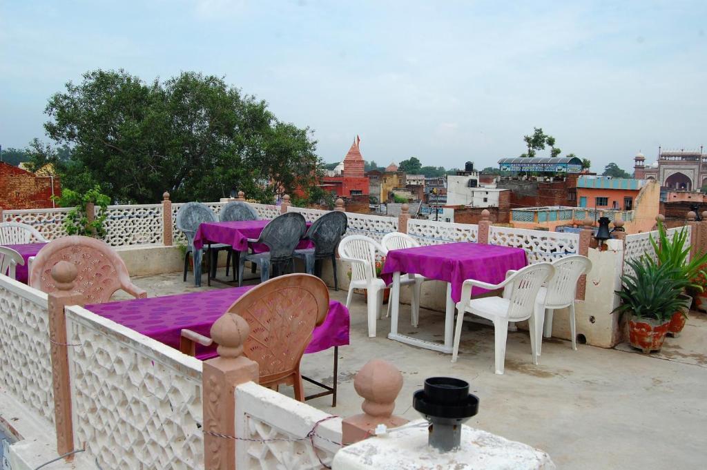 Sai Palace Walking Distance From Taj Mahal--view Of Taj Mahal * Agra (Uttar Pradesh)