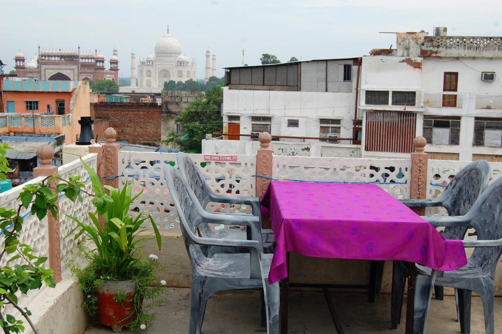 Sai Palace Walking Distance From Taj Mahal--view Of Taj Mahal Agra (Uttar Pradesh)