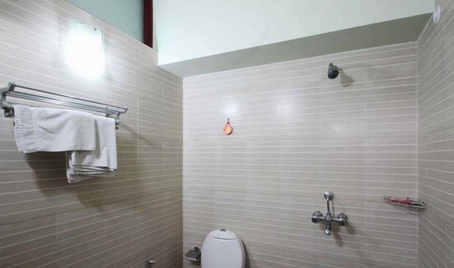 S R Palace 3* Agra (Uttar Pradesh)
