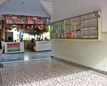 Sidhartha Walking Distance From Tajmahal Agra (Uttar Pradesh)