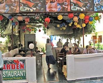 Hotel Sidhartha Walking Distance From Tajmahal