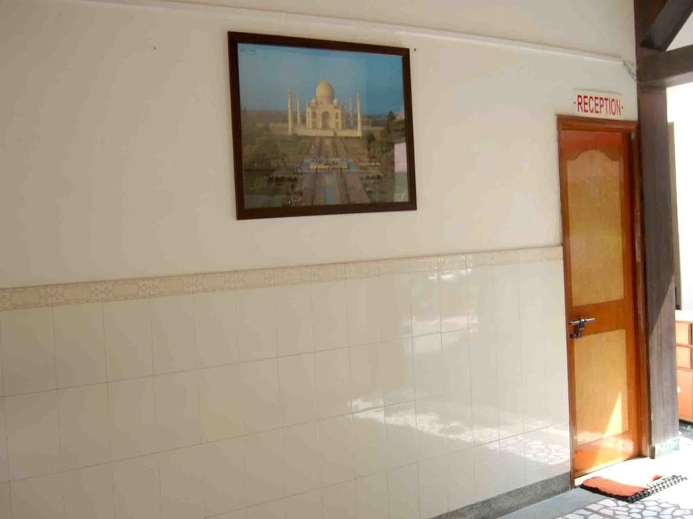 Hotel Sidhartha Walking Distance From Tajmahal 2*