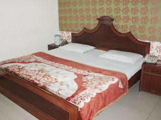 Neelkanth * Agra (Uttar Pradesh)