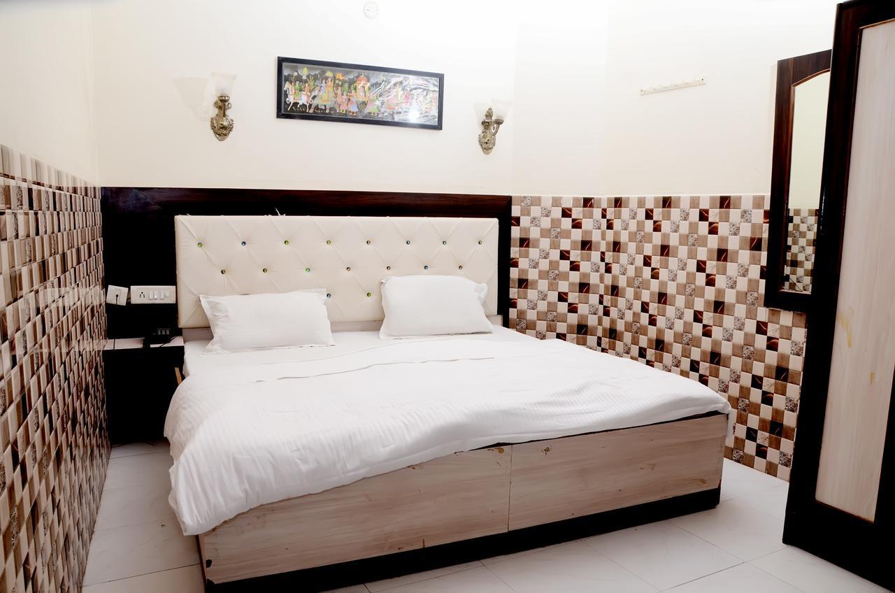 Fabhotel Sarwan Hotel