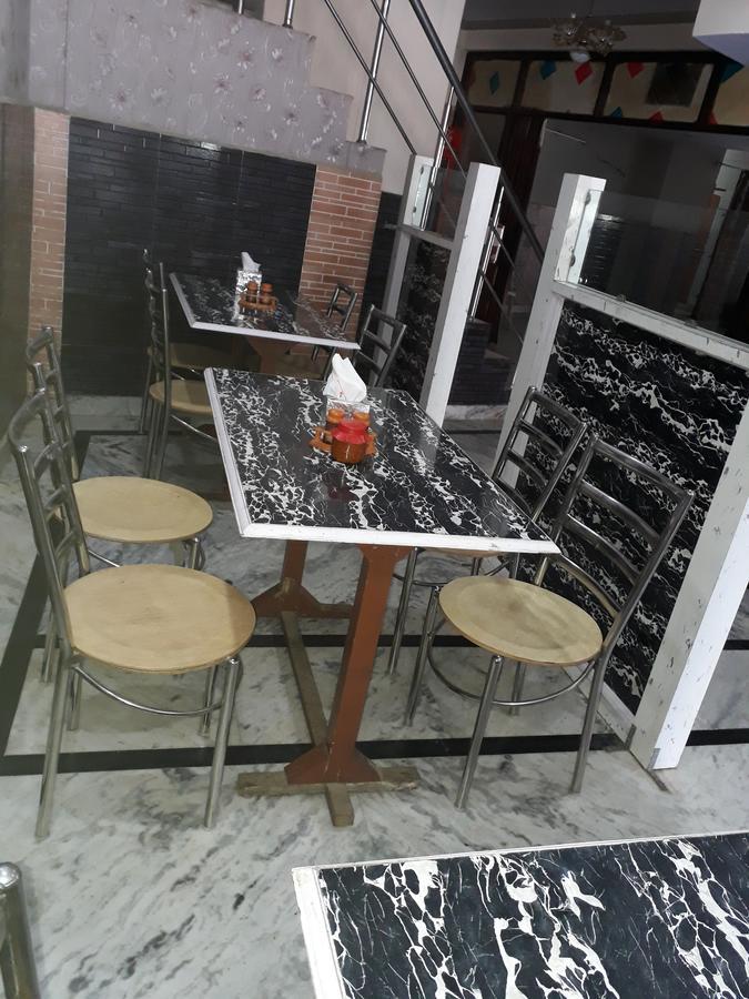Fabhotel Sarwan