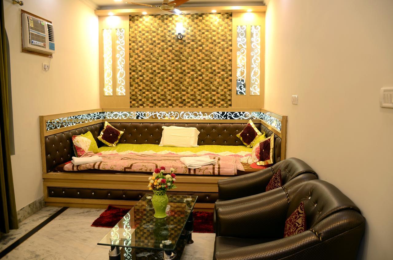 Homestay Taj Square A Luxurious Family Agra (Uttar Pradesh)