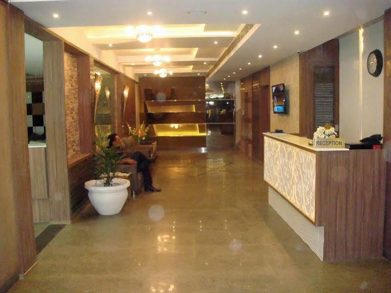 Poonam Plaza 2* Agra (Uttar Pradesh)