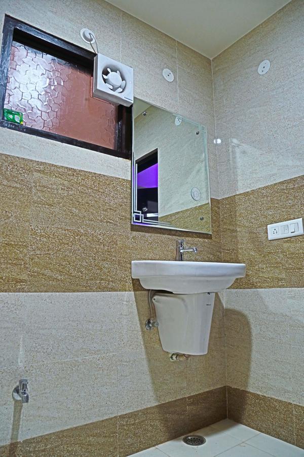 D C 4* Agra (Uttar Pradesh)