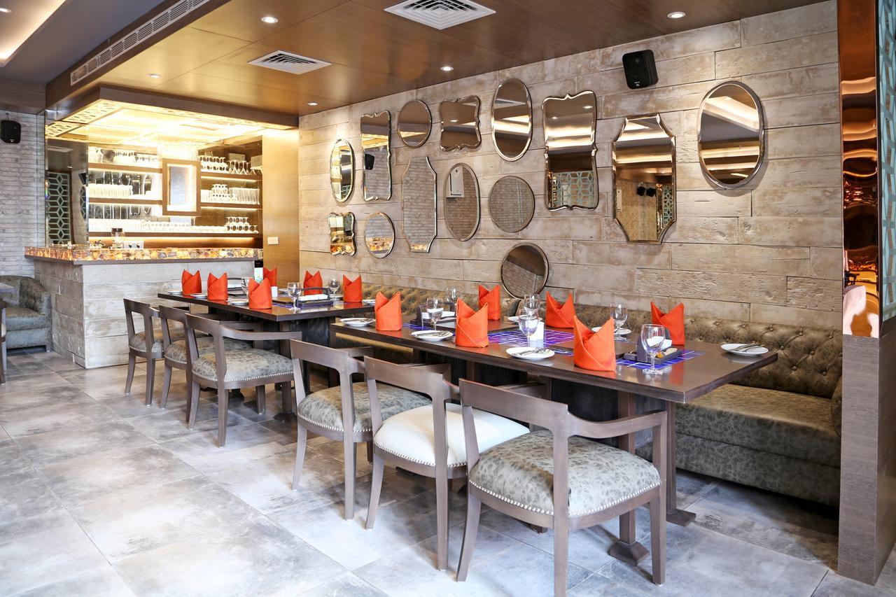 Hotel Parador Agra 2*