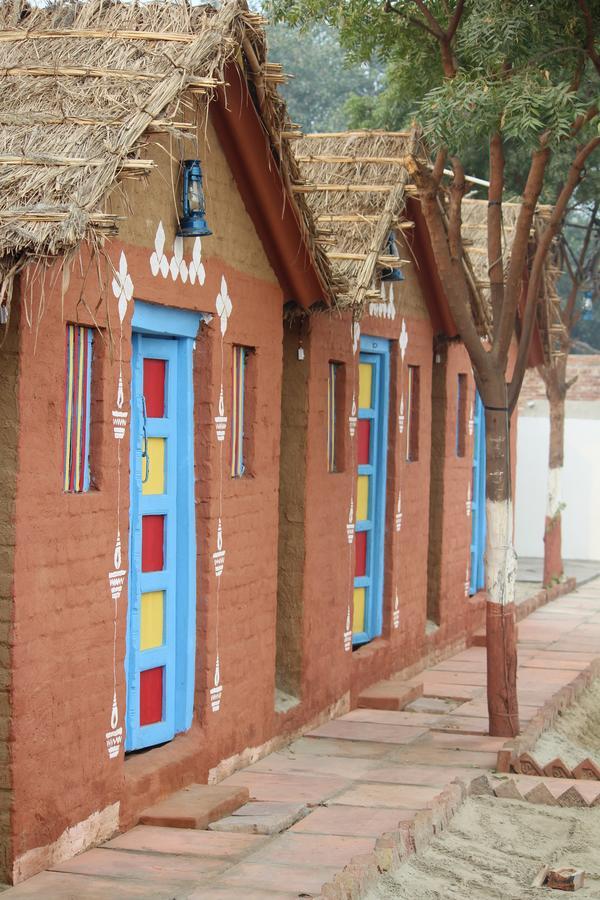 Village Agra (Uttar Pradesh)