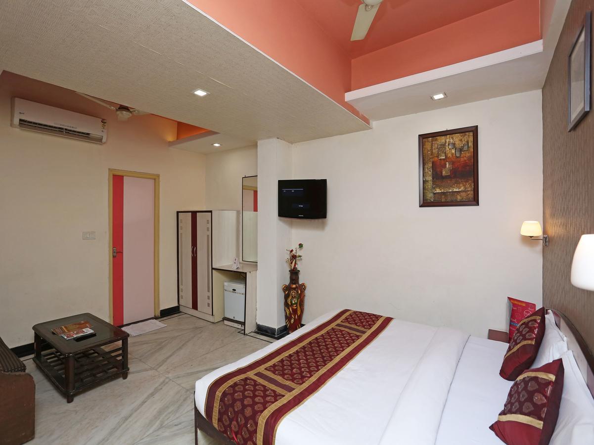 Moti Palace Hotel 3*