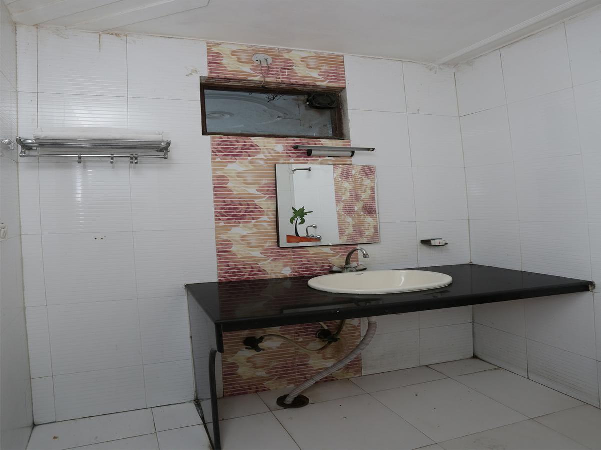Oyo 12221 M House 3* Agra (Uttar Pradesh)