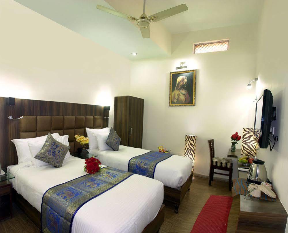 Dolphinn Agra Hotel Agra (Uttar Pradesh)