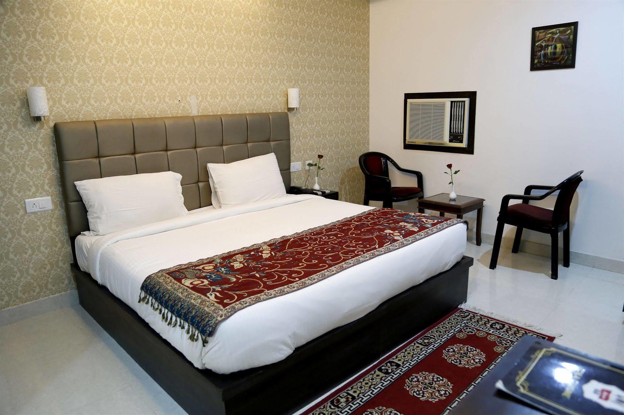 Hotel Fabhotel Idea 3*