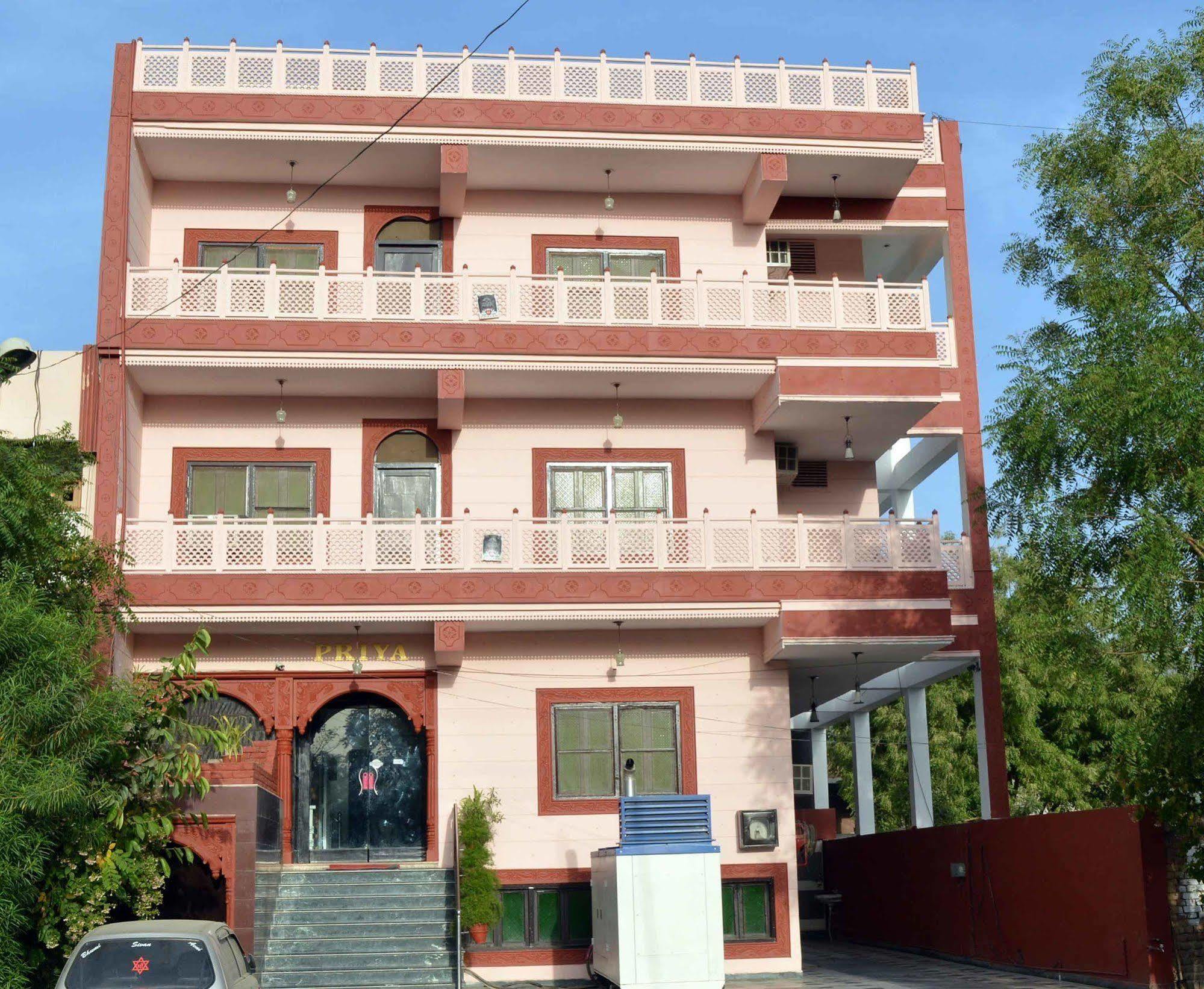 Priya Hotel Agra (Uttar Pradesh)