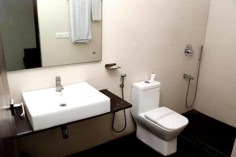 Priya Hotel 3*