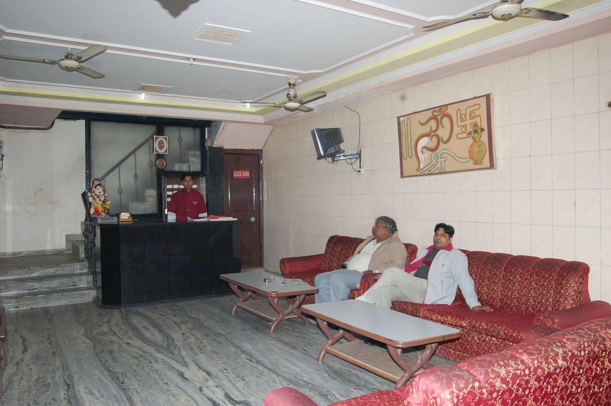 Aditya Palace Hotel Agra (Uttar Pradesh)