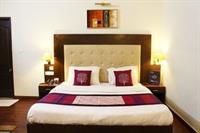 Oyo Premium Luxurious Castle Agra (Uttar Pradesh)