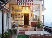 Oyo Premium Luxurious Castle Hotel 3*