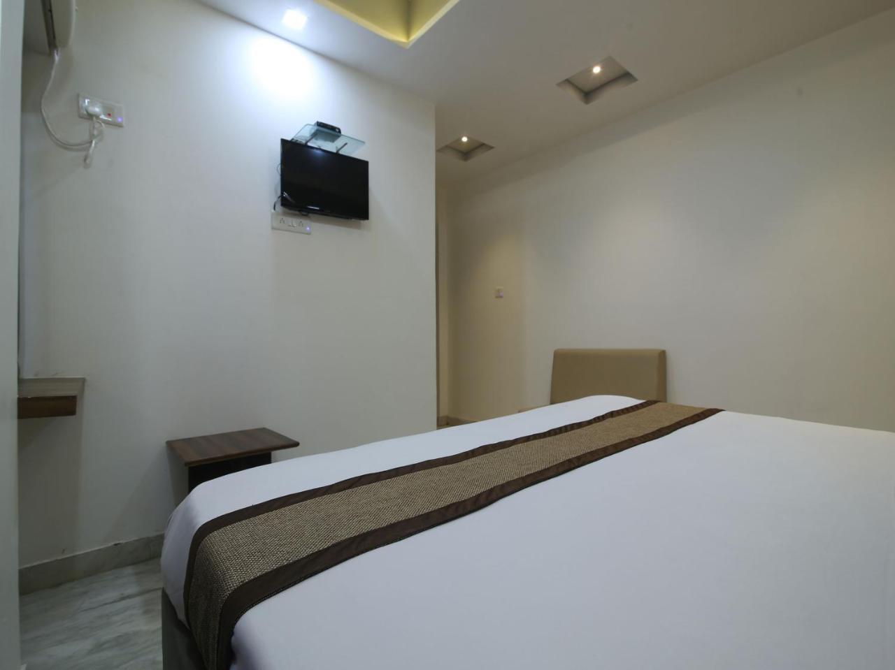 Oyo 16372 The Vantage Hotel 3*