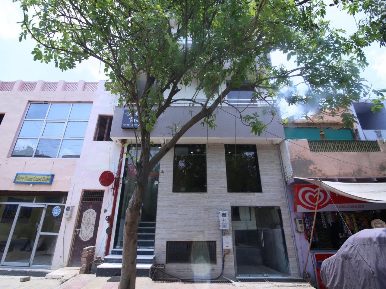 Hotel Oyo 16372 The Vantage Agra (Uttar Pradesh)