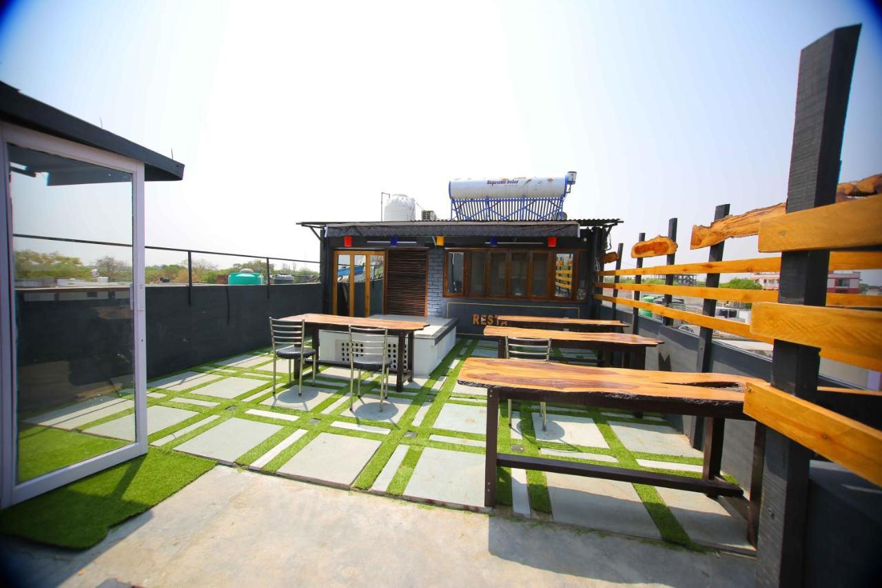 Hotel Osakataj 3*